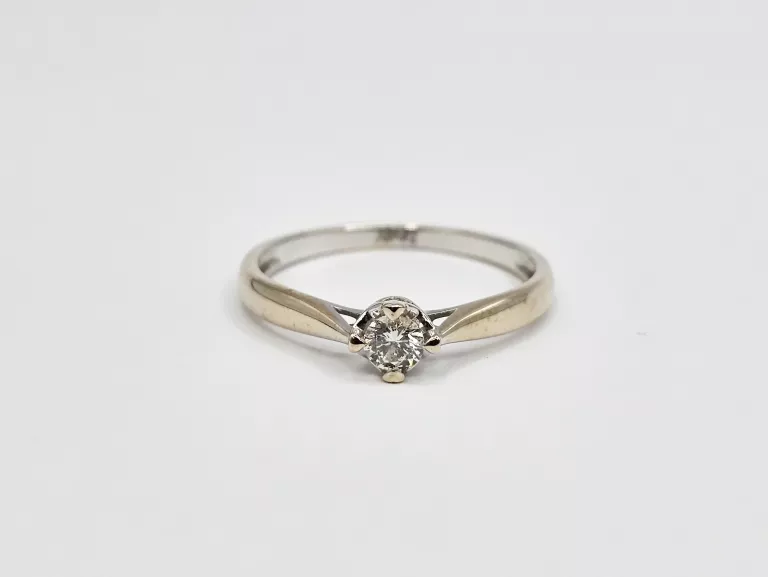 pierscionek-z-bialego-zlota-diament-585-r16-153g-marka-248811-958954