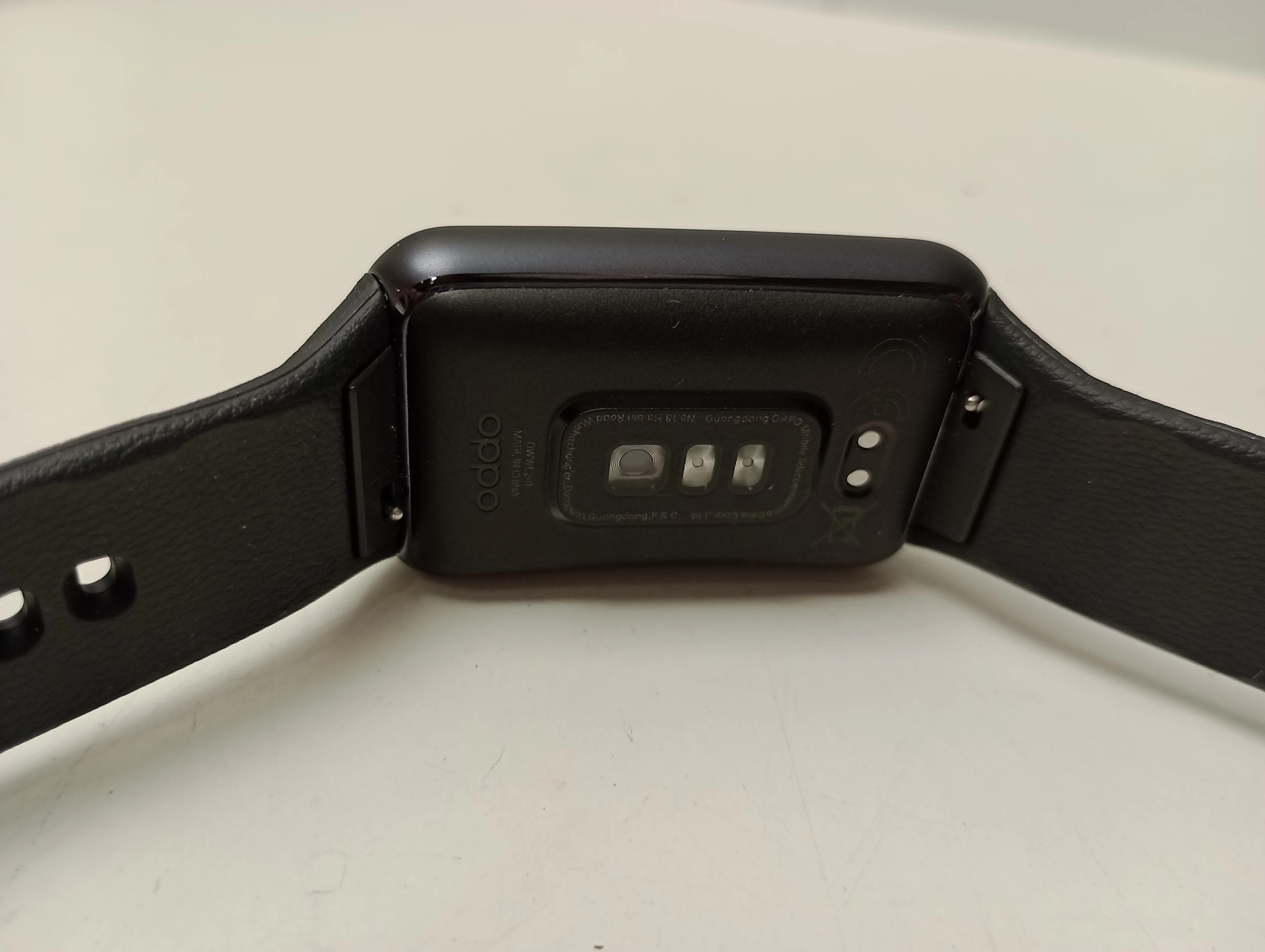 smartwatch-oppo-watch-free-lokalizator-gps-nie