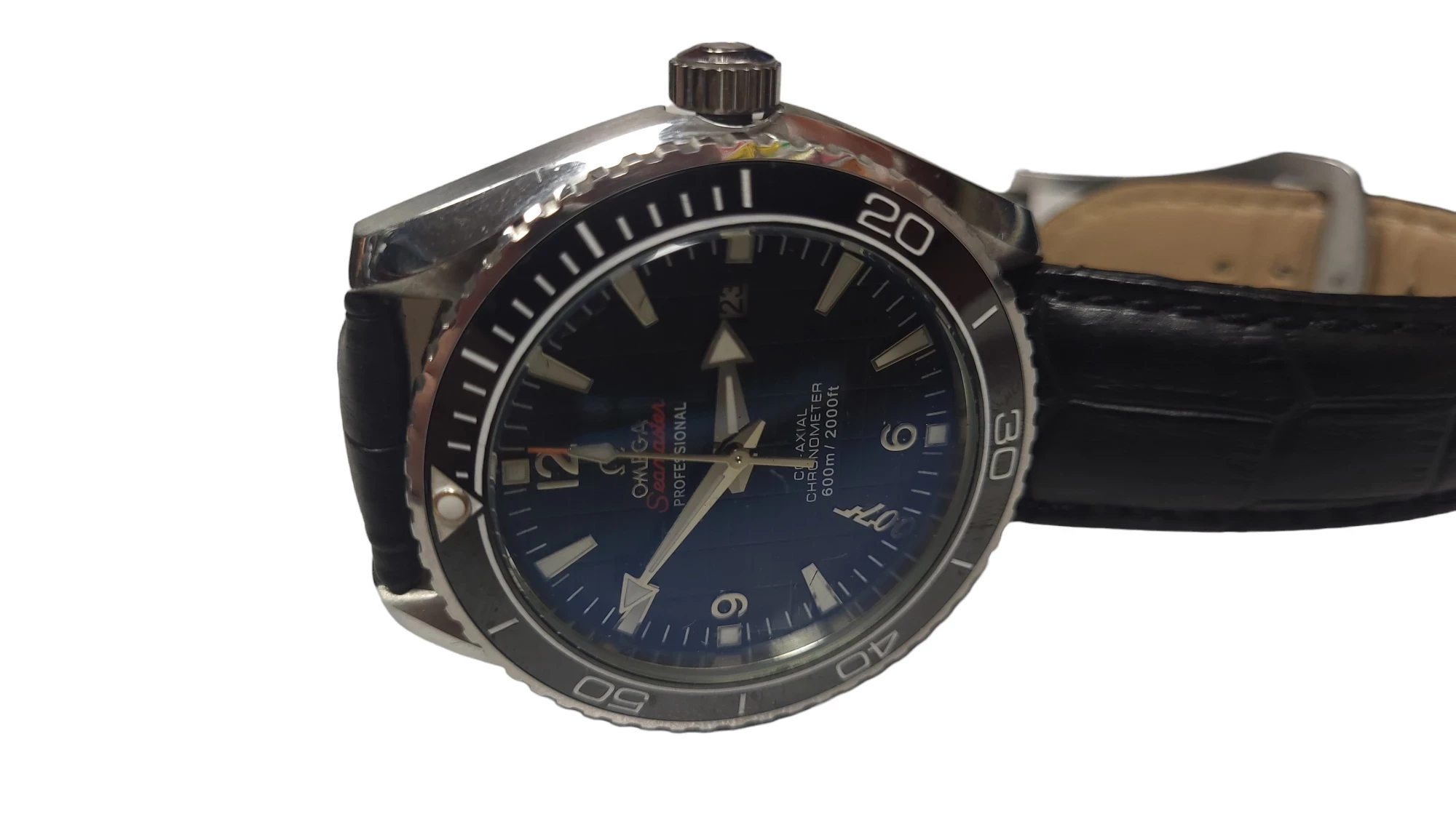 replika-zegarka-omega-seamaster-uszkodzona-koronka-rodzaj-analogowe