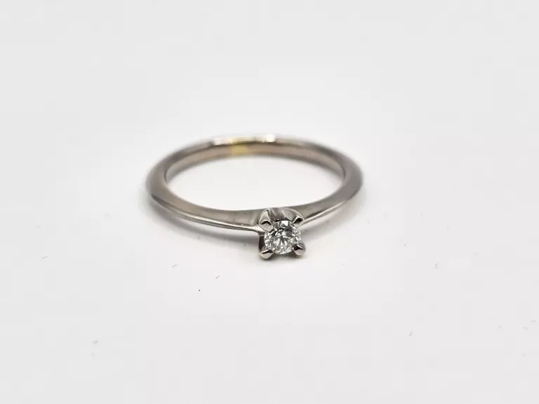 pierscionek-z-bialego-zlota-diament-585-r10-191g-plec-15851-1