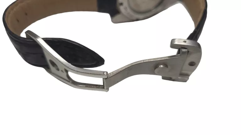 replika-zegarka-omega-seamaster-uszkodzona-koronka-typ-nareczny