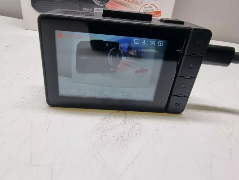 KAMERA SAMOCHODOWA NAVITEL R900 4K KOMPLET