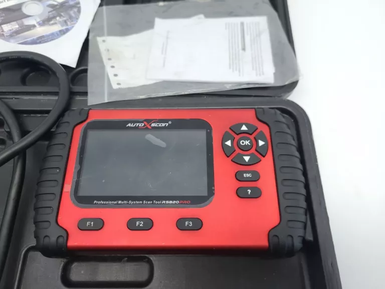 PROFESJONALNY TESTER DIAGNOSTYCZNY GM RS820PRO