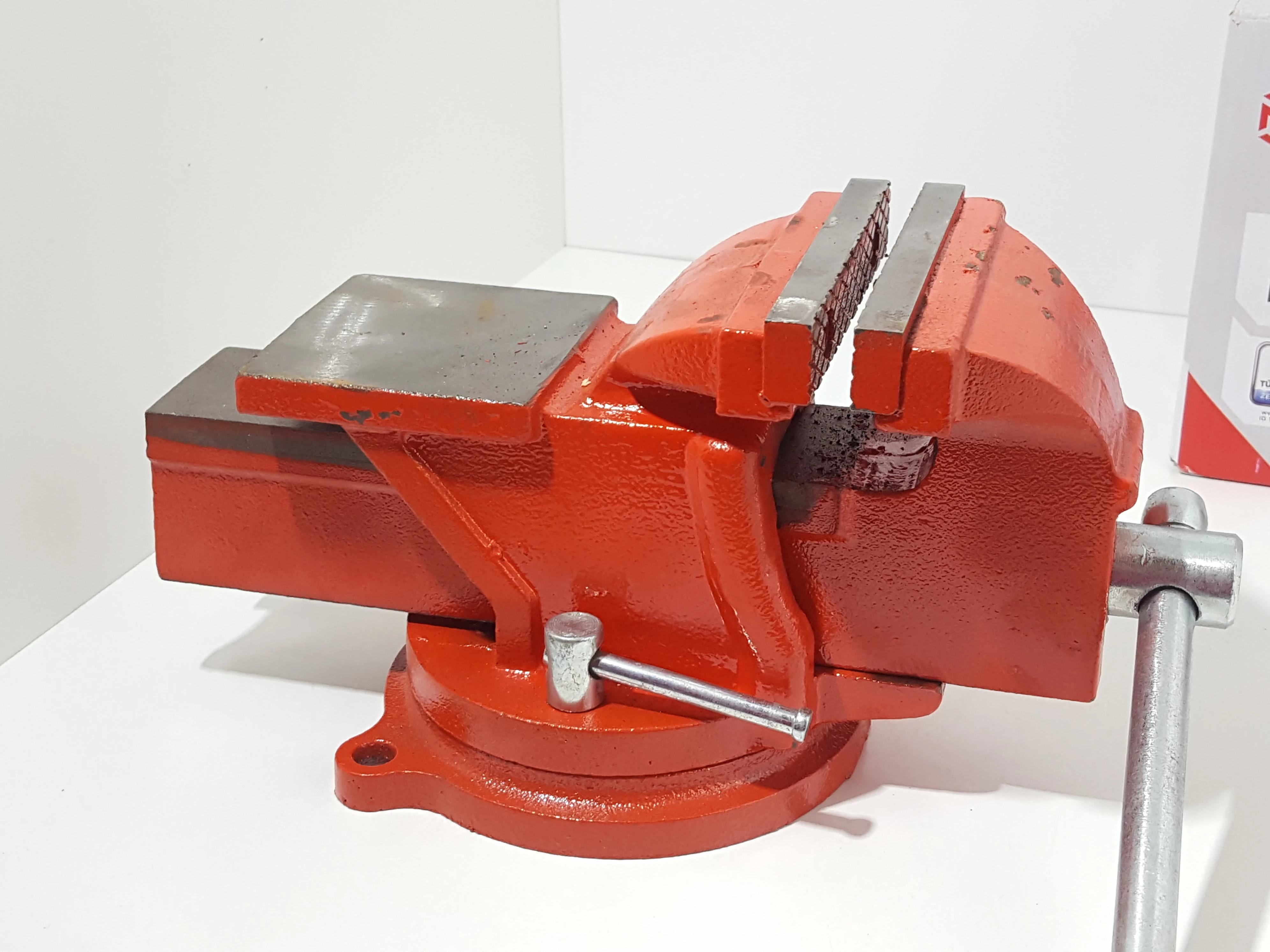 imadlo-obrotowe-z-kowadlem-100-mm-my-project-szerokosc-szczek-100