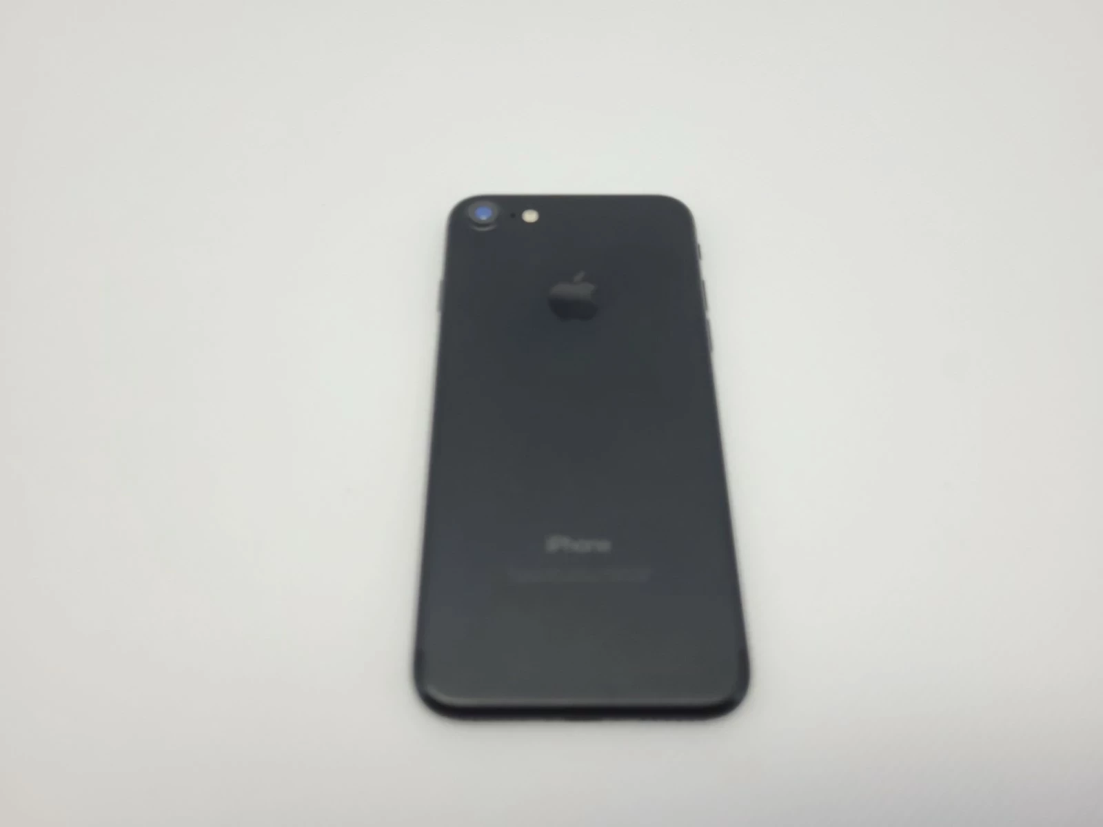 apple-iphone-7-wbudowana-pamiec-32-gb
