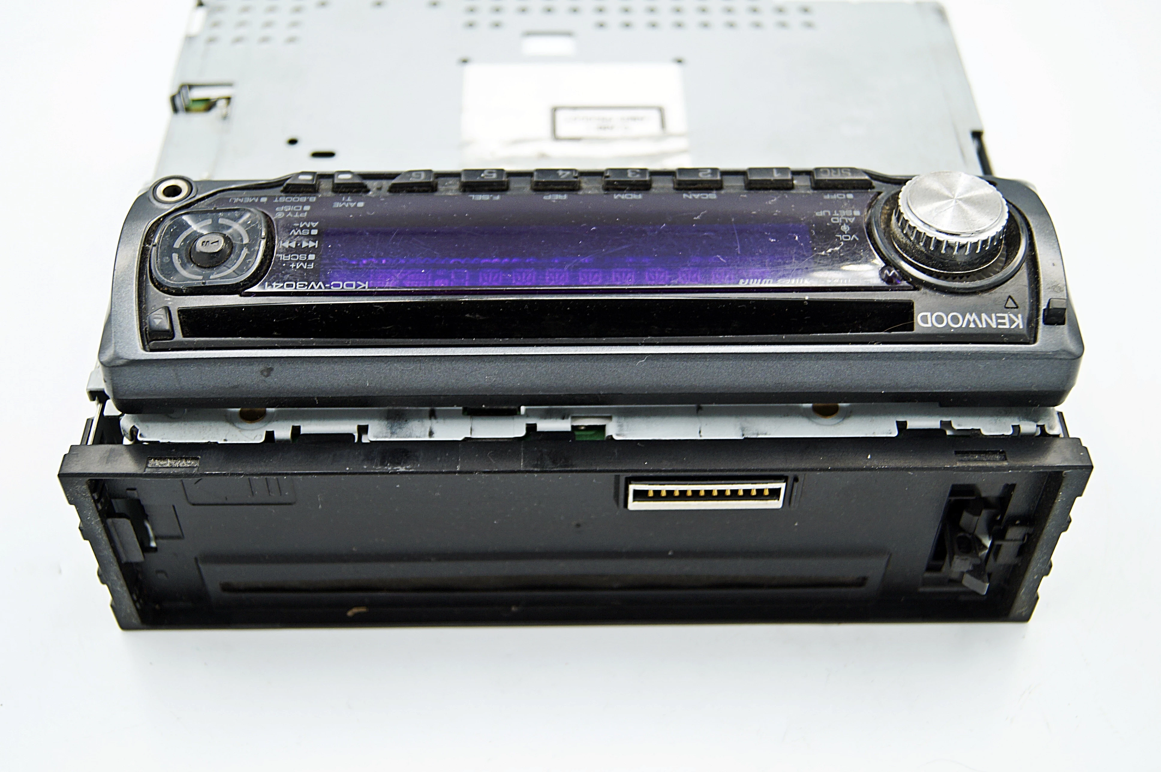 radio-samochodowe-kenwood-kdc-w3041-rodzaje-odtwarzanych-nosnikow-usb