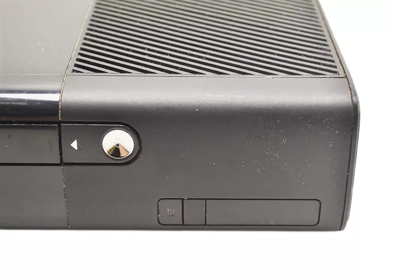 KONSOLA XBOX 360 E 500GB PAD ZASILACZ HDMI
