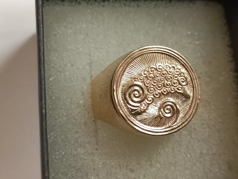 CIEKAWY MĘSKI SYGNET 9,90G ROZMIAR 27 PR585 14K