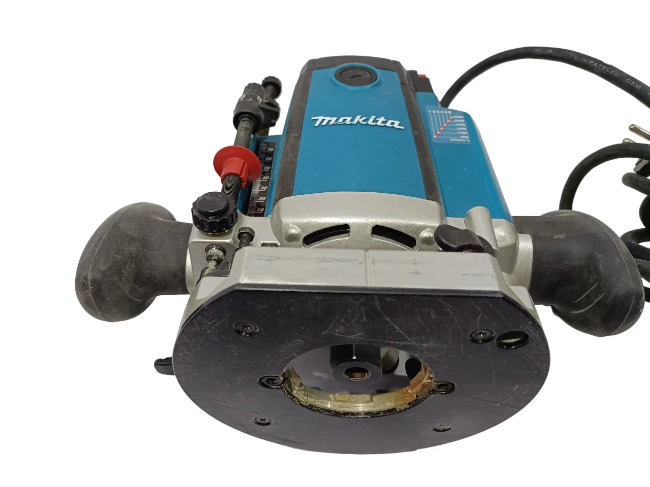 makita-rp2303fcxj-frezarka-2100w-product-id-56ab27eb-40d4-4812-bbb9-cefdb59f2a86