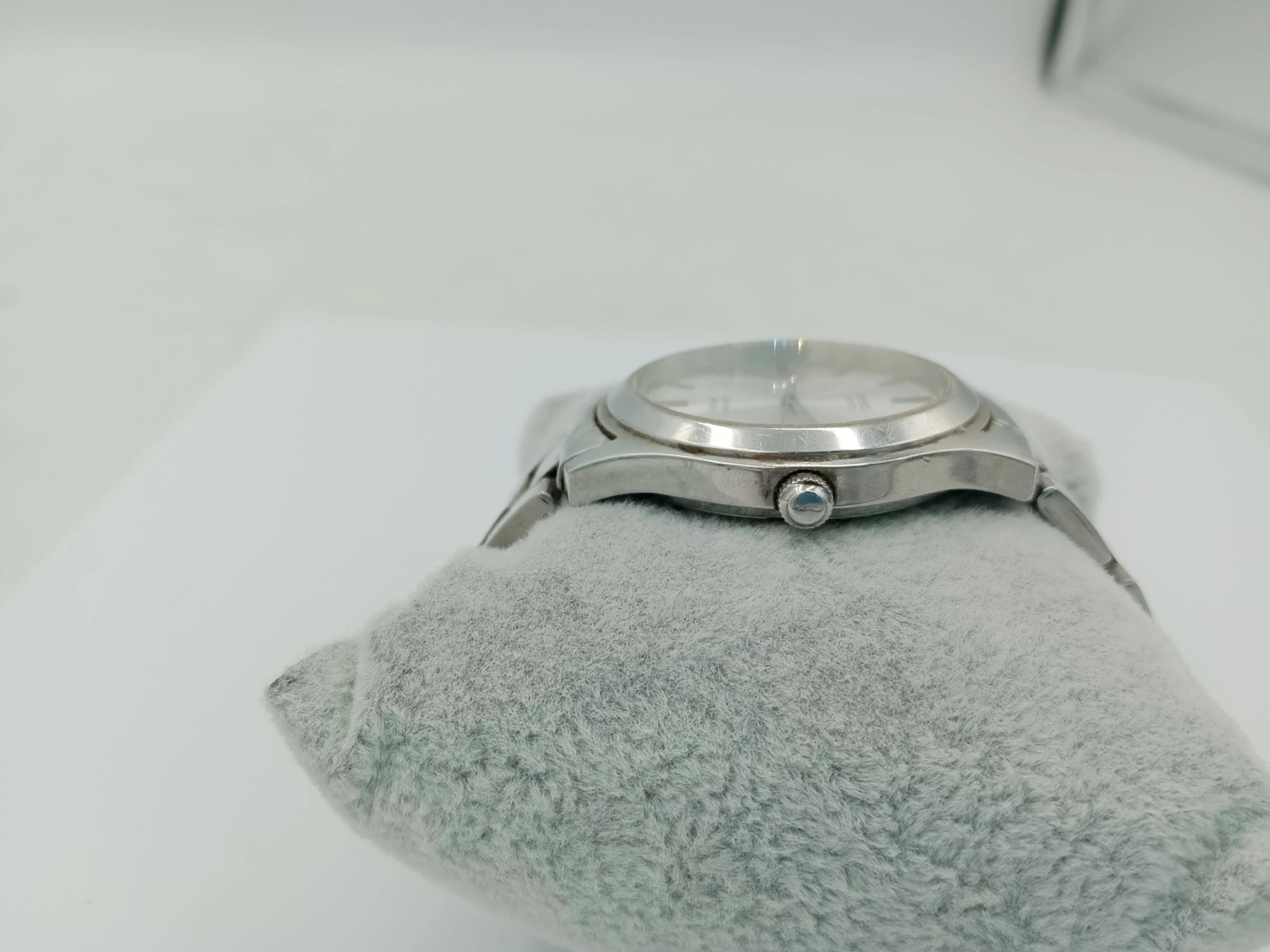 zegarek-casio-mtp-1200-ksztalt-koperty-okragla