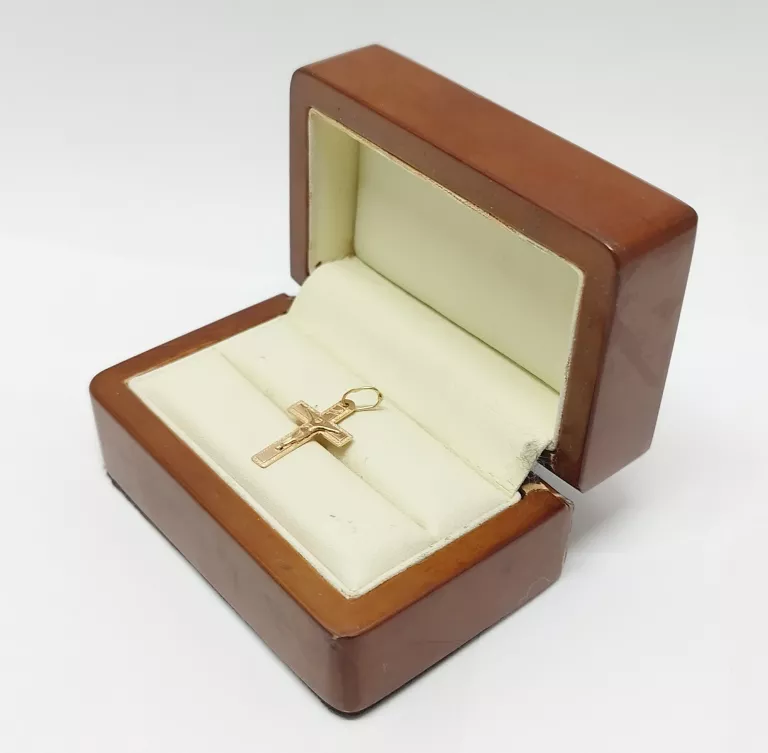 zloty-krzyzyk-096gr-585pr-unii-europejskiej-1-gizycko-kdt