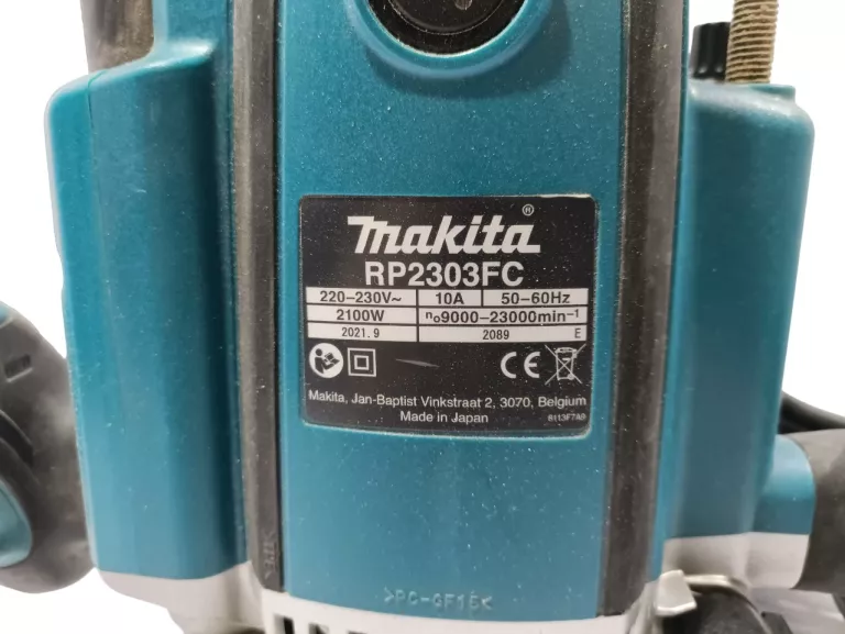 MAKITA RP2303FCXJ FREZARKA 2100W