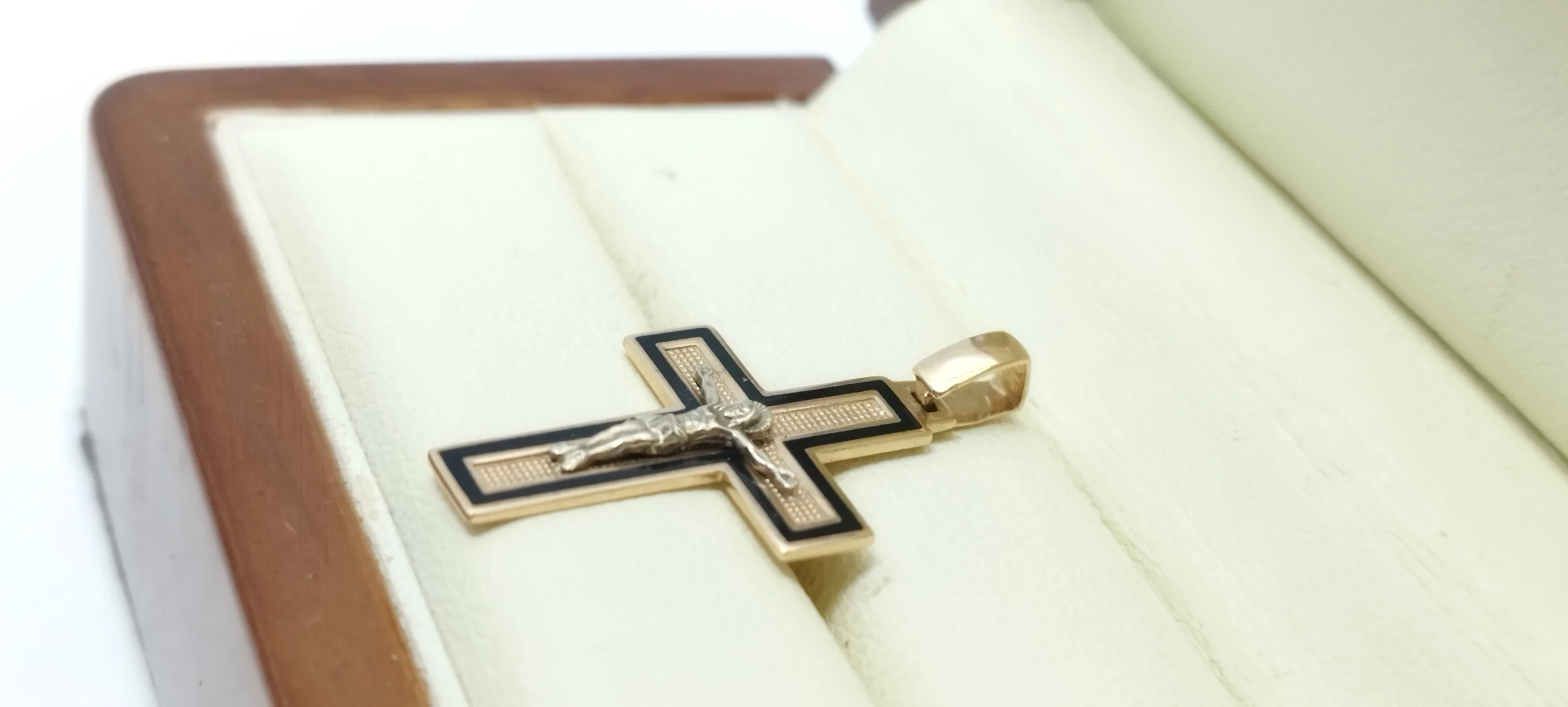 zloty-krzyzyk-161gr-585pr-stan-11323-2