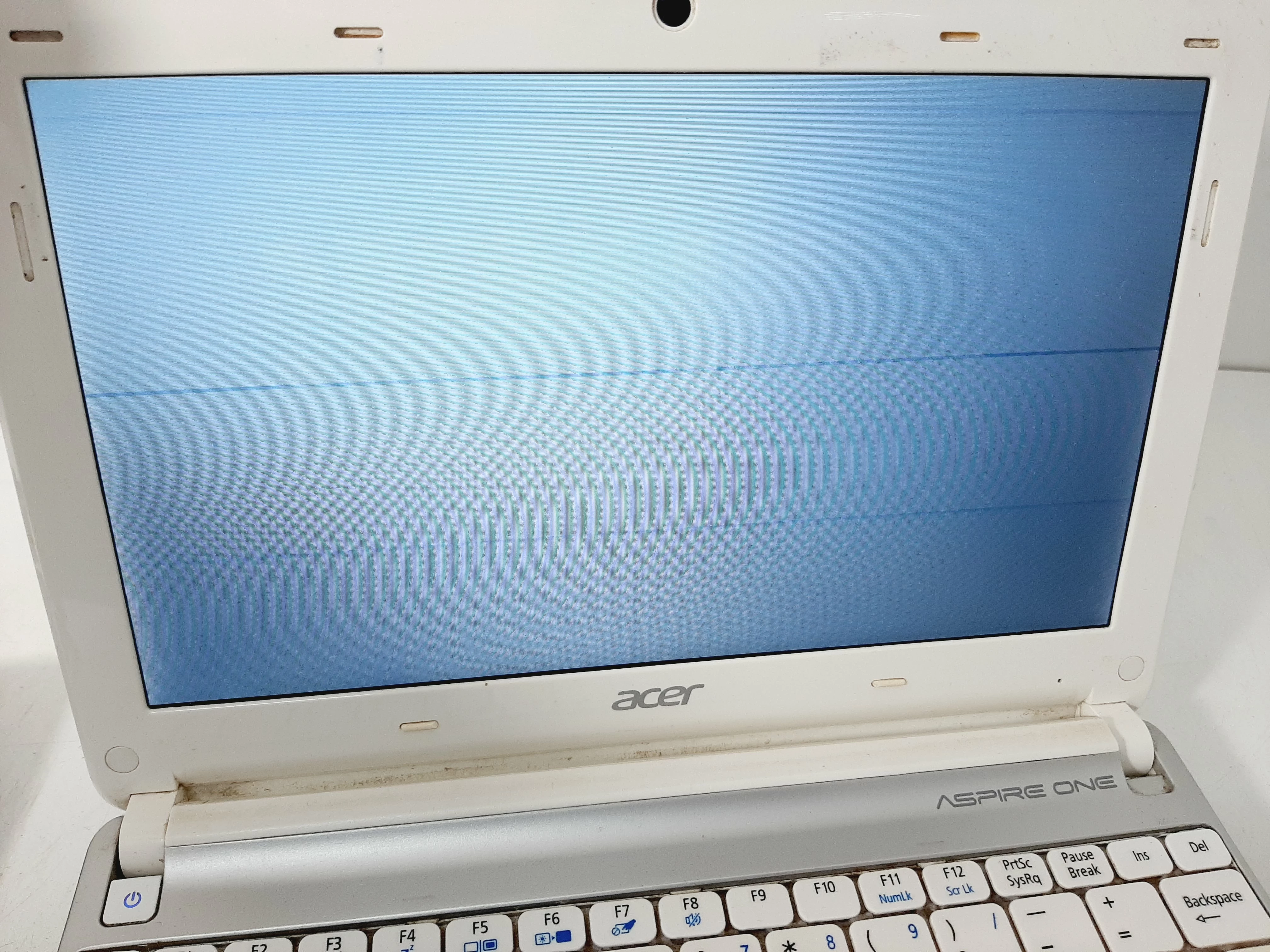 acer-aspire-one-d270-uszkodzona-matryca-przekatna-ekranu-1010