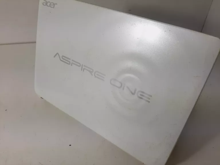 acer-aspire-one-d270-uszkodzona-matryca-typ-dysku-twardego-brak