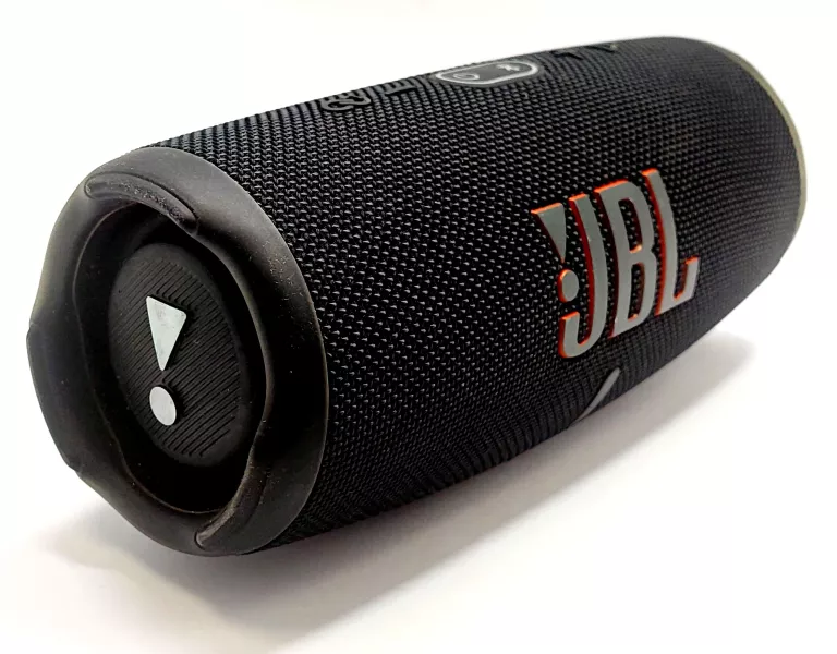 glosnik-jbl-charge-5-sam-czarny-stan-uzywany