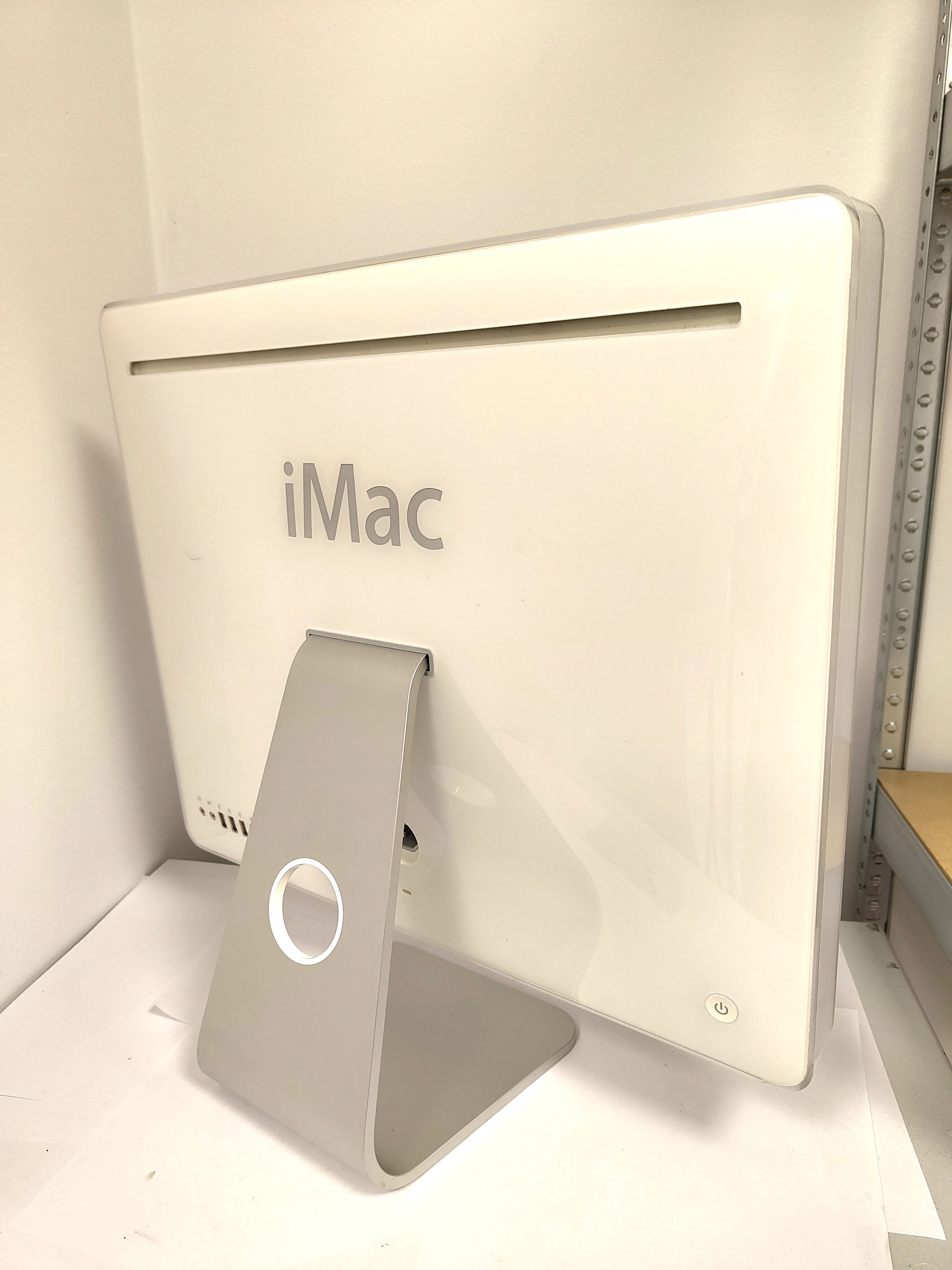 komputer-imac-2009-intel-core-2-duo2gb-ram-stan-nieznany-taktowanie-bazowe-procesora-23