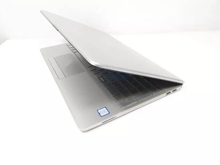 HP 15-DW0013NW 15,6"/I3/4GB/256GB/WIN10 (6LL64EA)