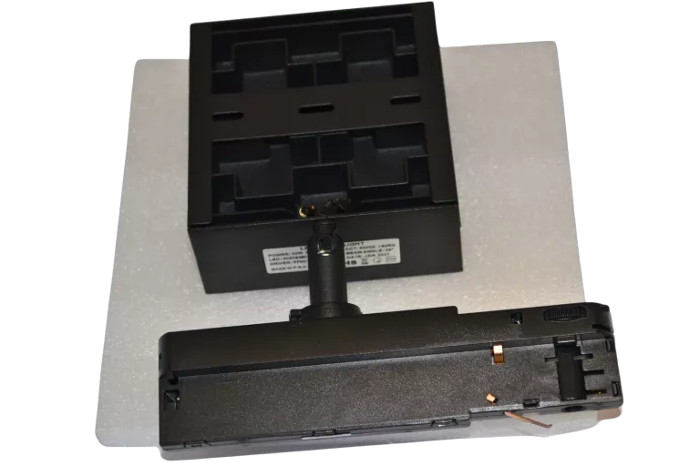 REFLEKTOR LED 30W+PUDEŁKO