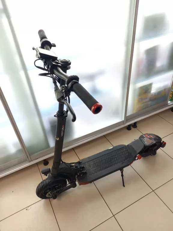 hulajnoga-elektryczna-motus-10-pro-stan-uzywany