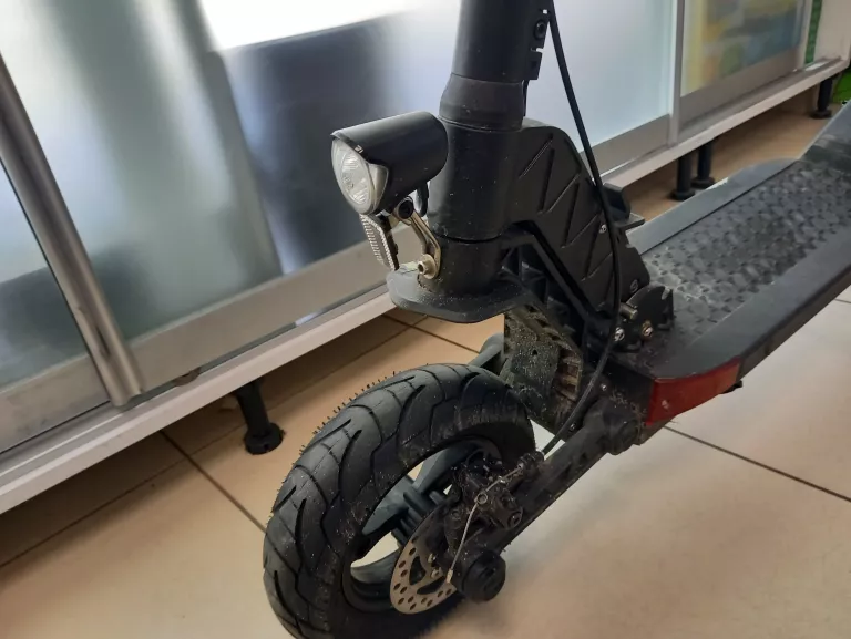 hulajnoga-elektryczna-motus-10-pro-kod-producenta-5901821996167