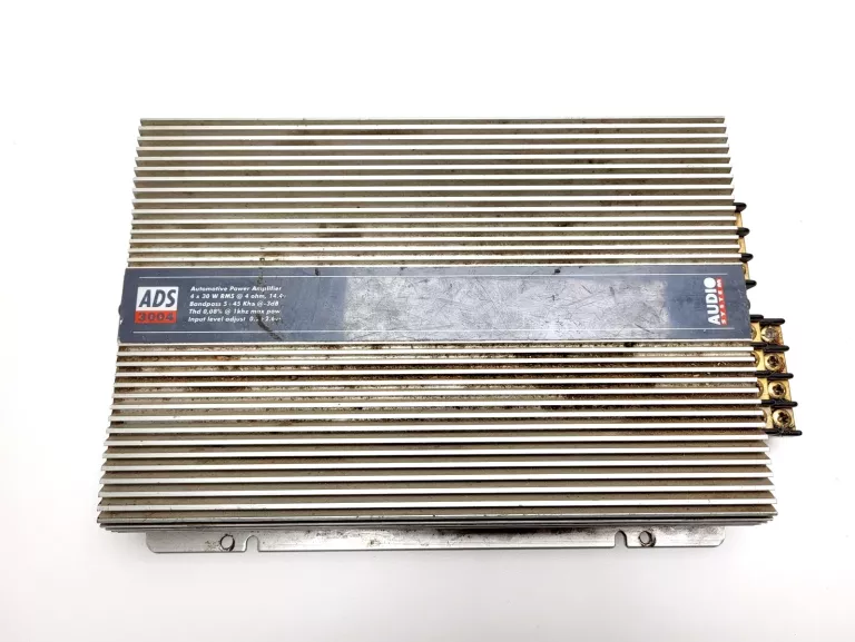 WZMACNIACZ SAMOCHODOWY ADS 4X30W