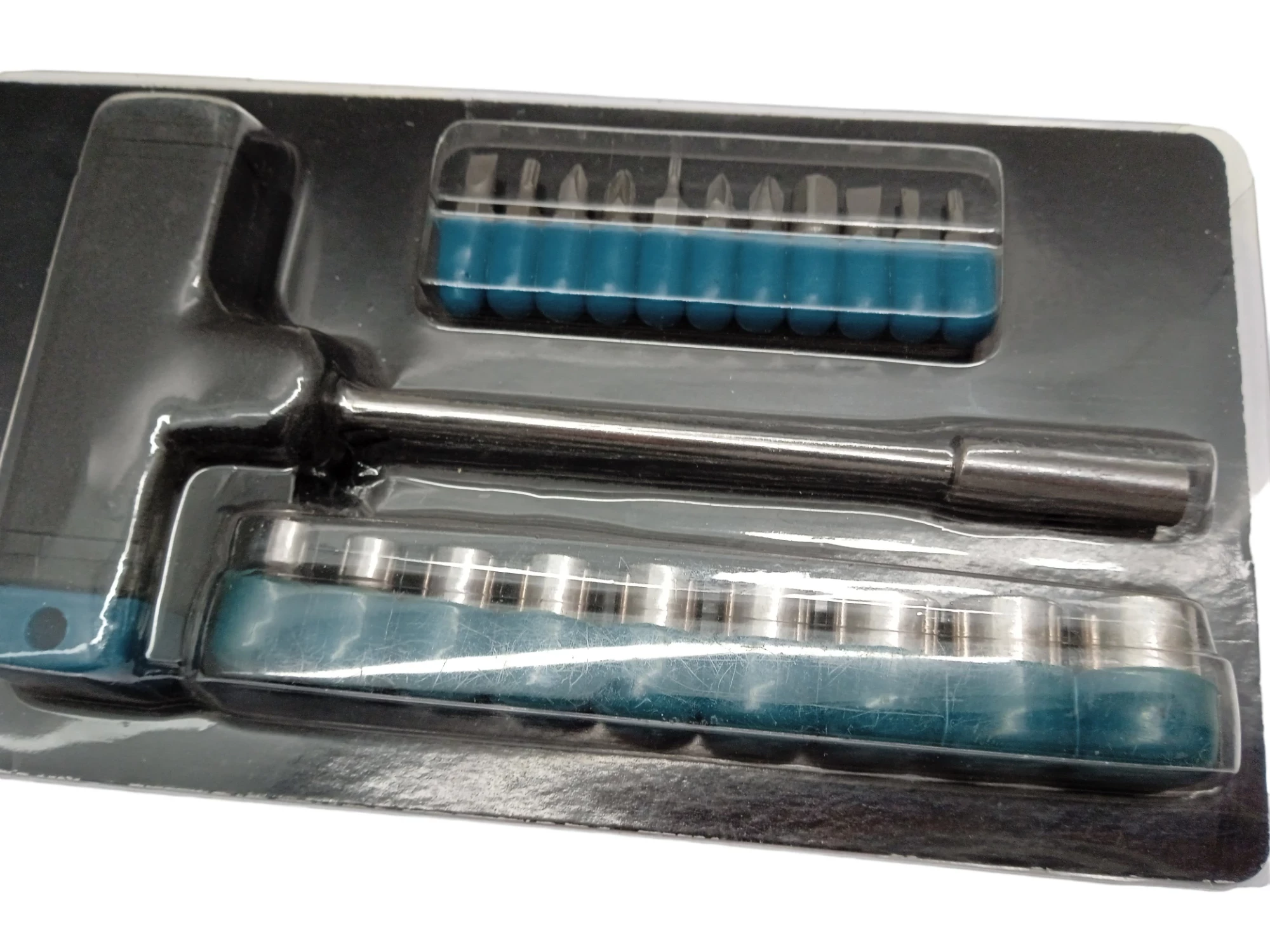 klucz-z-nasadkami-bitami-tesco-kpl-stan-uzywany