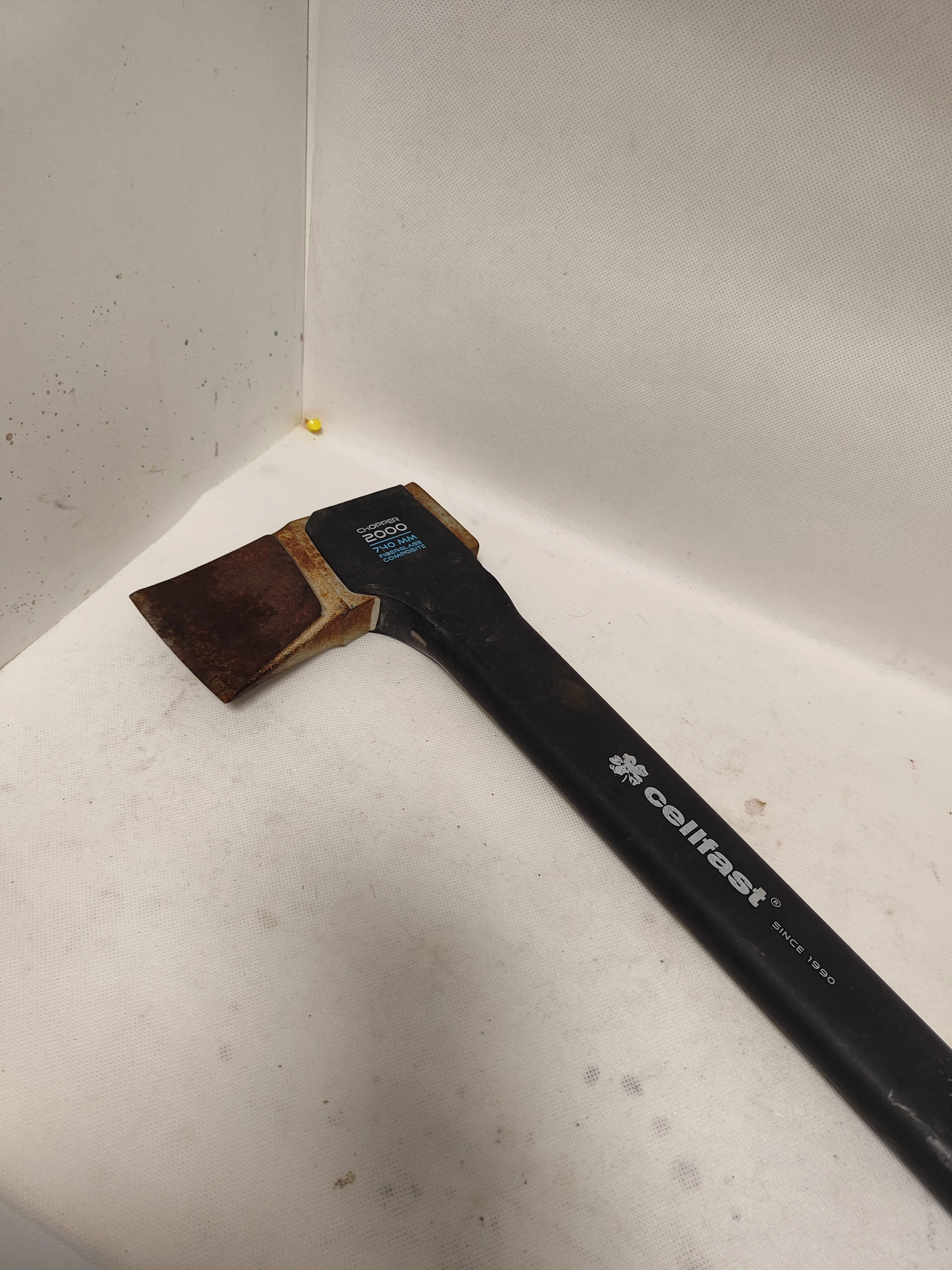 siekiera-cellfast-since-1990-chopper-2000-740mm-stan-uzywany