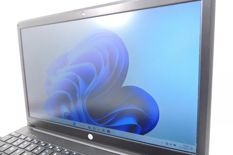 LAPTOP TECHBITE ZIN 4 128GB