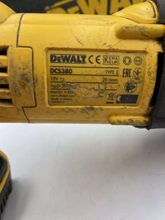 PIŁA DEWALT DCS380M2 WALIZKA 2 X AKU