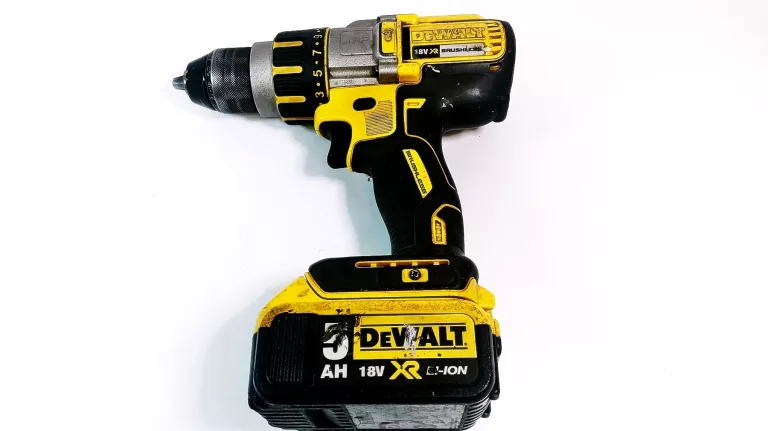 WKRĘTARKA DEWALT DCD 995 Z AKU 5AH