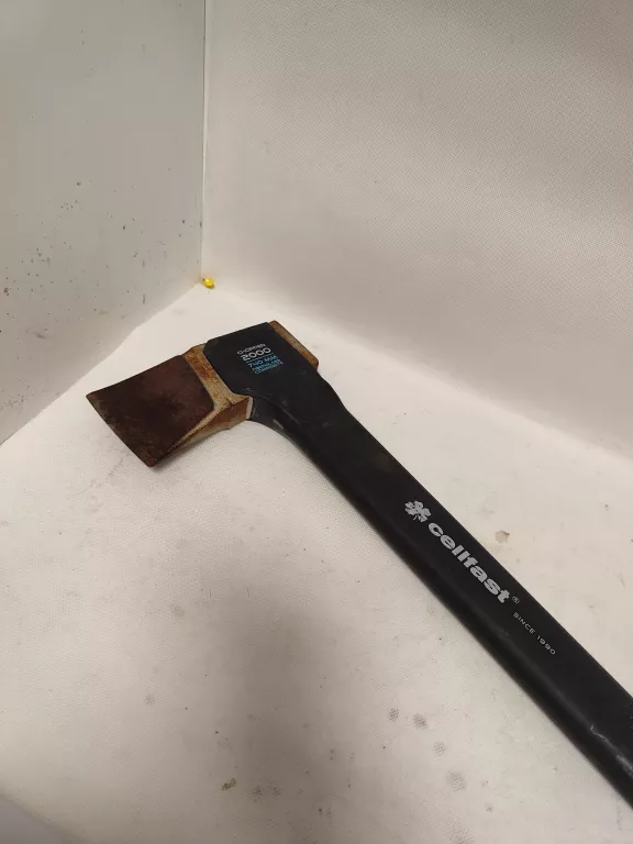 siekiera-cellfast-since-1990-chopper-2000-740mm-stan-uzywany