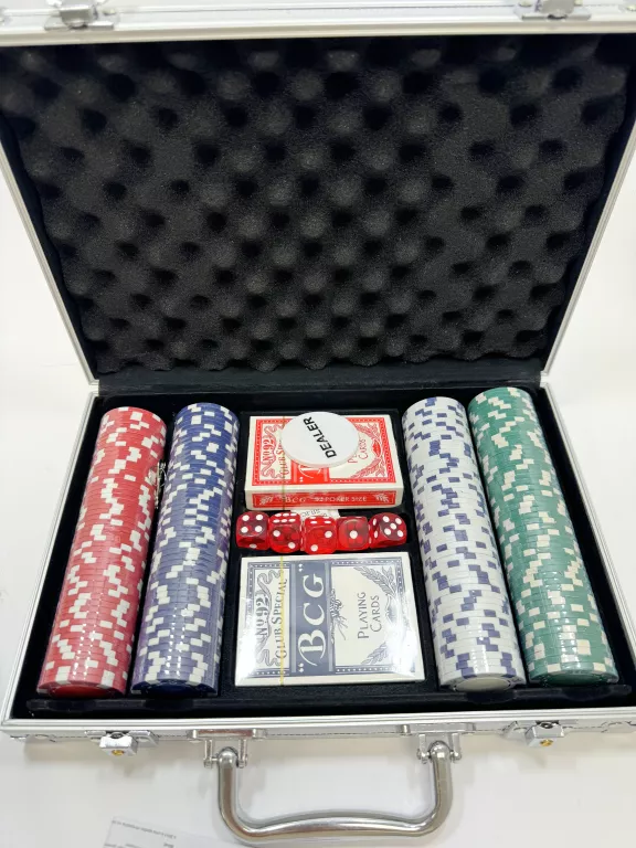 GRA POKER GAME 200 PCS W WALIZCE