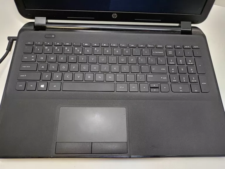 LAPTOP HP 255 AMD E1 4GB 500GB