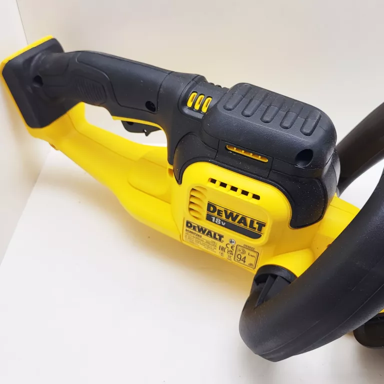 DCM563PB NOŻYCE DO ŻYWOPŁOTU 18V DEWALT