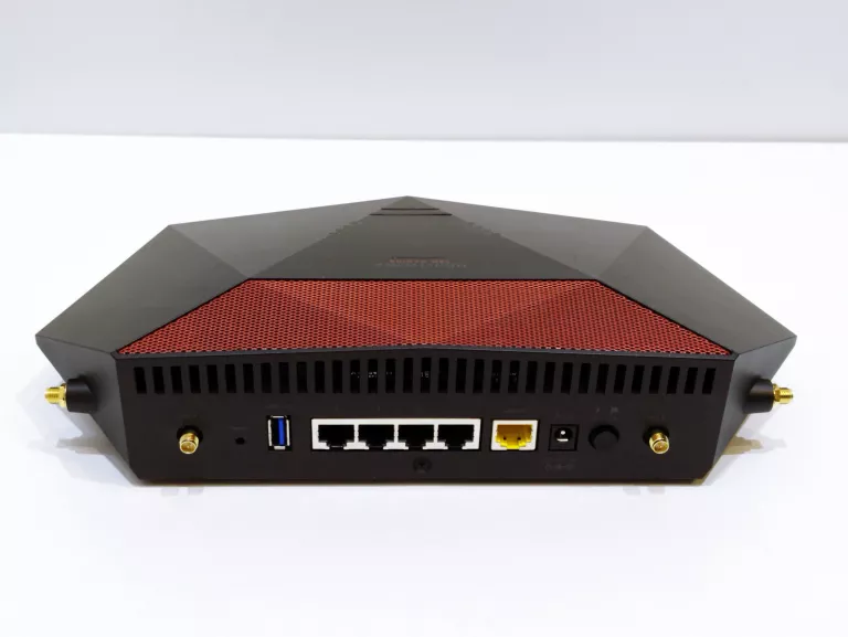 ROUTER NETGEAR XR1000 NIGHTHAWK WIFI 6 GAMING ROUTER