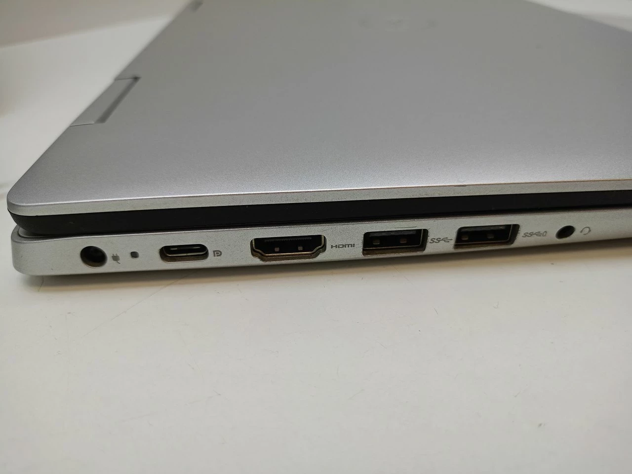 laptop-dell-inspiron-14-5000-2-in-1-rodzaj-karty-graficznej-grafika-zintegrowana