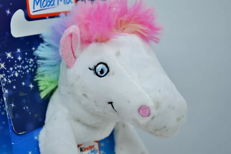 KINDER MAXI MIX ZESTAW SŁODYCZY 133G JEDNOROŻEC