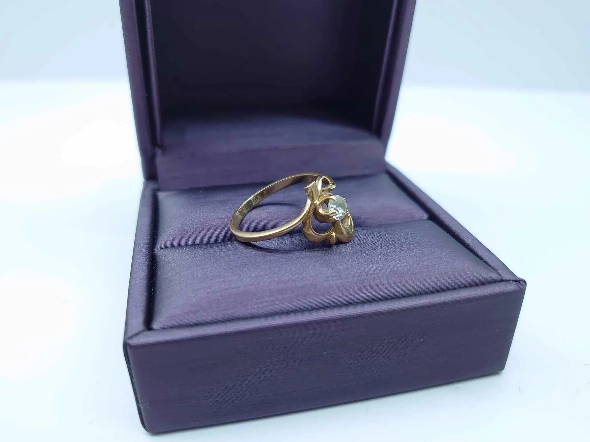 piekny-zloty-pierscionek-waga-224-proba-585-r16-stan-11323-2