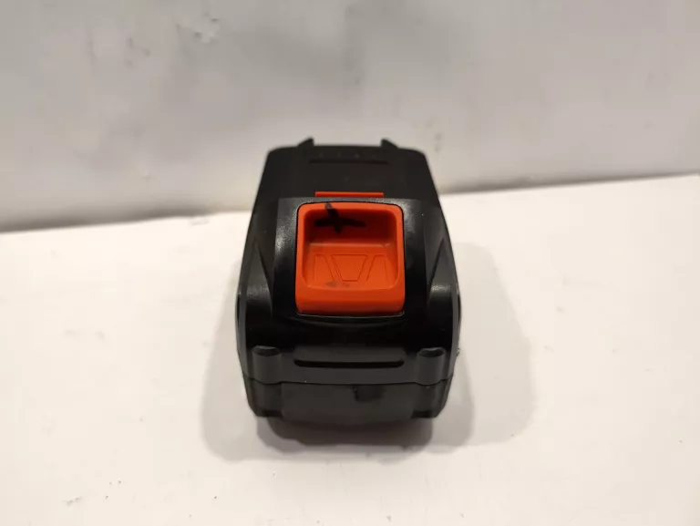 akumulator-yato-60-ah-18v-yt-82845-napiecie-v-18-v