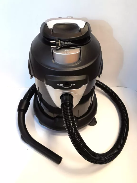 odkurzacz-pioracy-salute-comodo-control-moc-1400