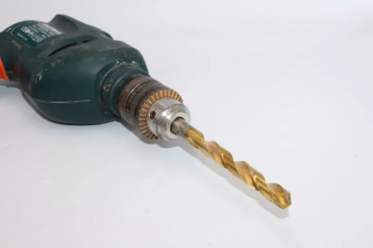 wiertarka-udarowa-black-decker-kr-500-r-waga-wiertarki-2