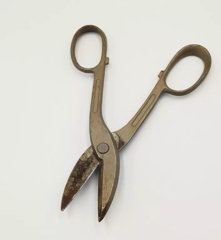 stare-nozyce-powstancow-slaskich-122-wroclaw