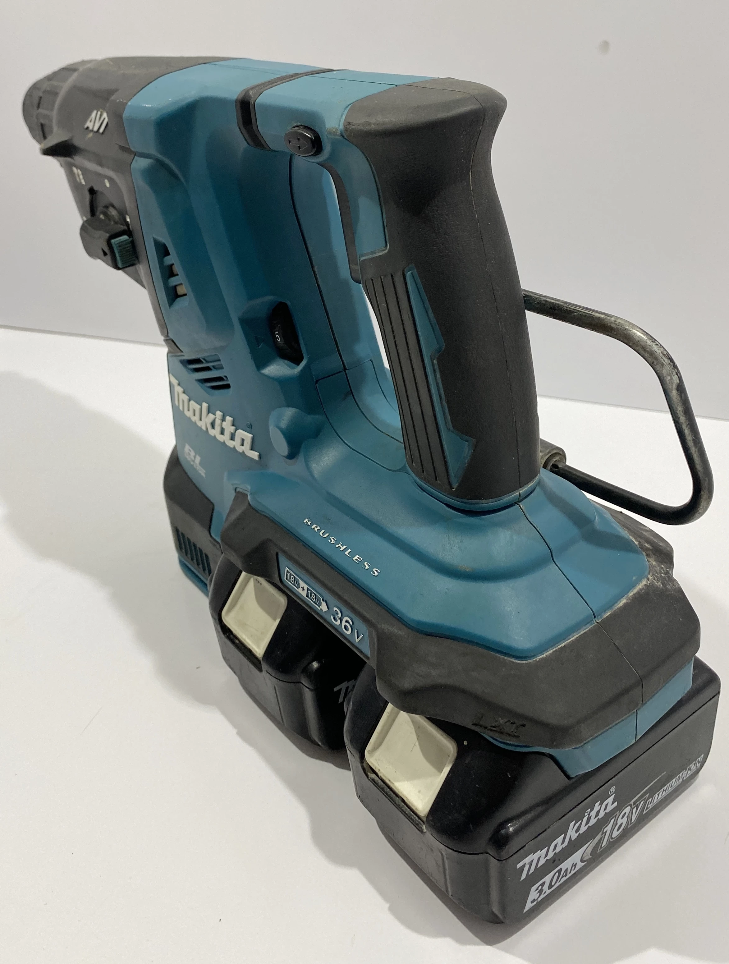 makita-dhr280-2-akumulatory-typ-uchwytu-sds-plus