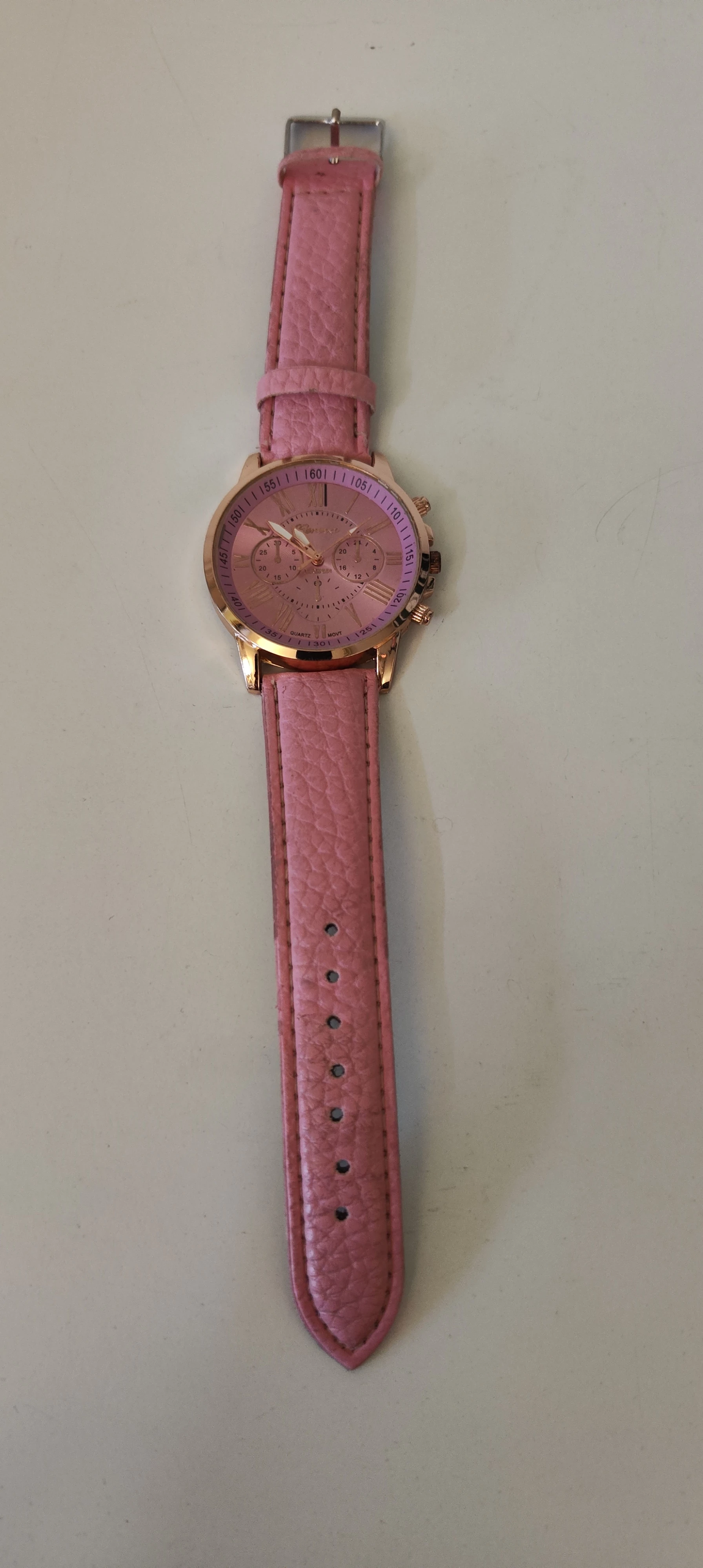 zegarek-geneva-rozowy-mechanizm-kwarcowy