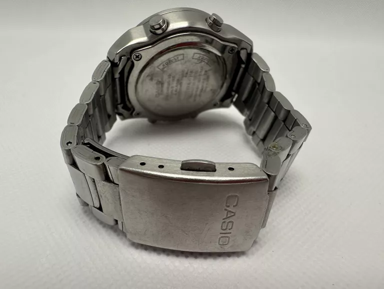 zegarek-meski-casio-efa-118-stan-uzywany