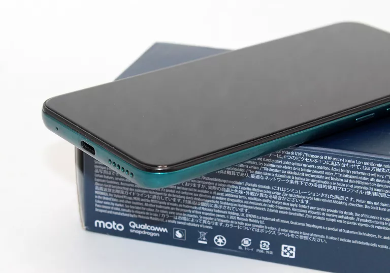 telefon-motorola-moto-g9-play-xt2083-3-forest-green-464gb-typ-smartfon