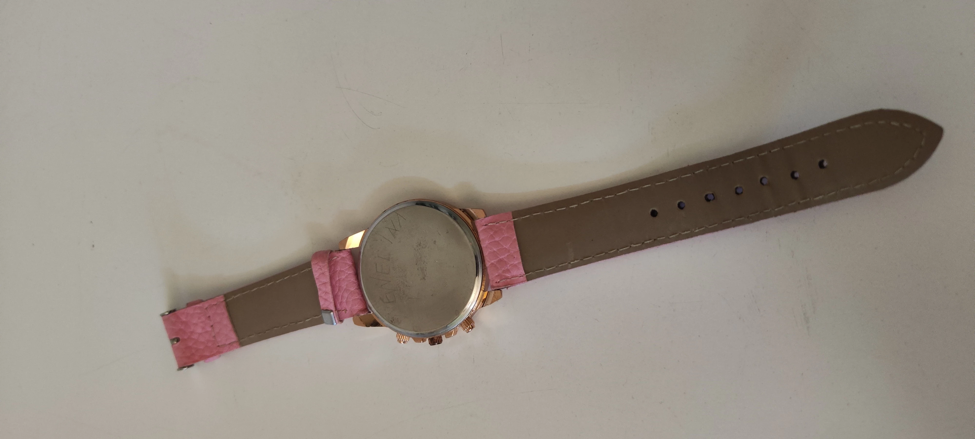 zegarek-geneva-rozowy-rodzaj-analogowe