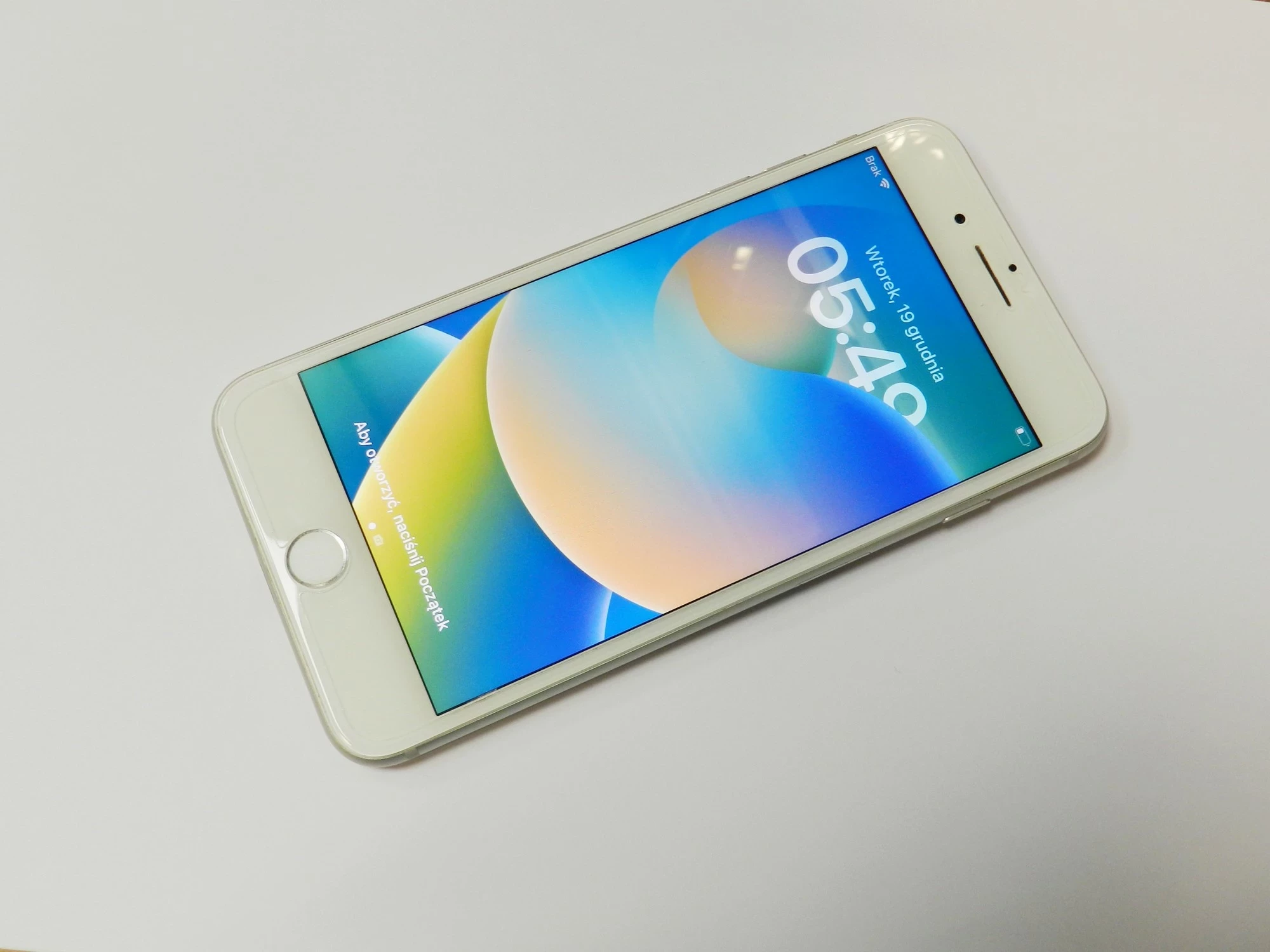 telefon-iphone-8-plus-256-gb-opis-kod-producenta-mq8q2pma