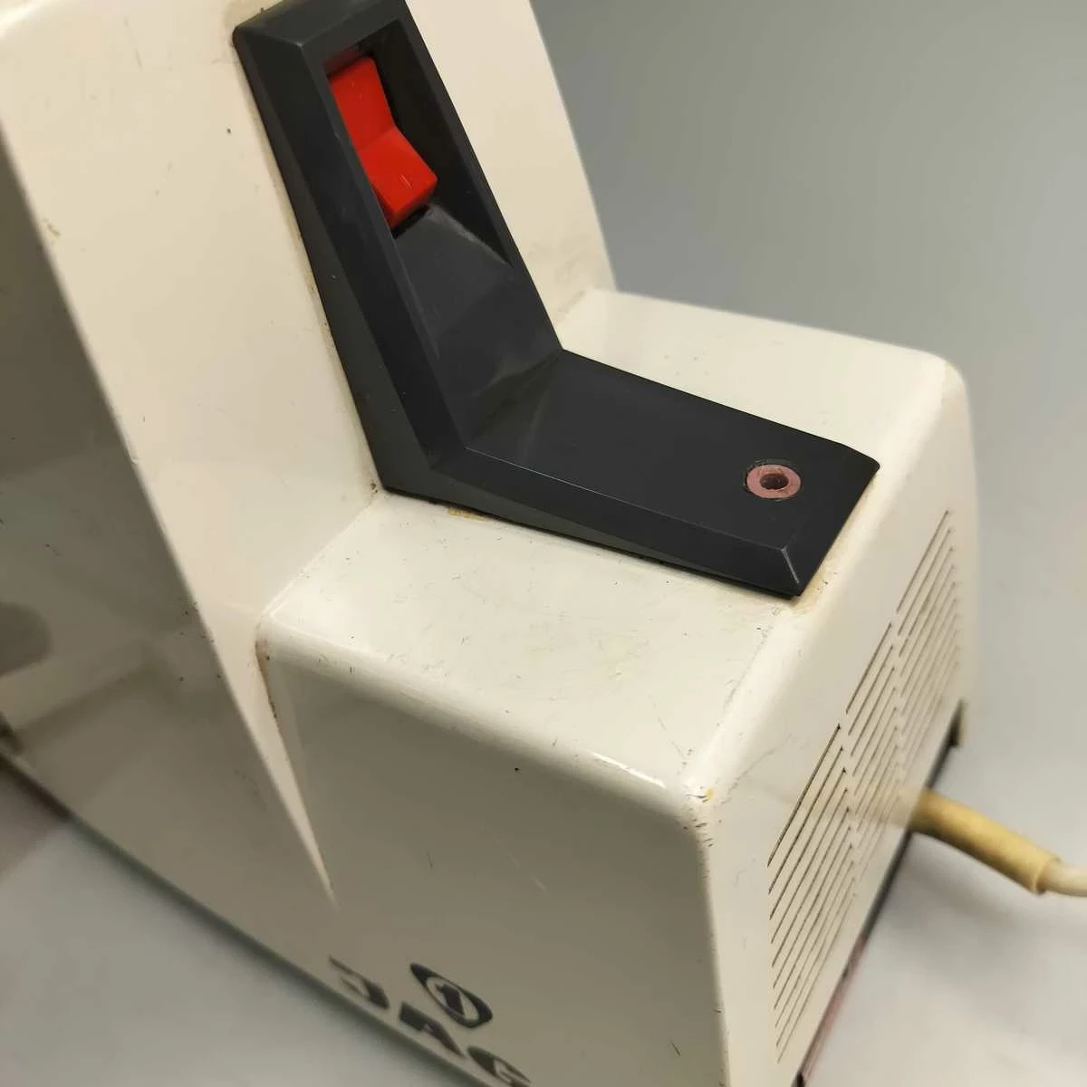 maszynka-do-mielenia-miesa-jaga-kolor-dominujacy-wielokolorowy